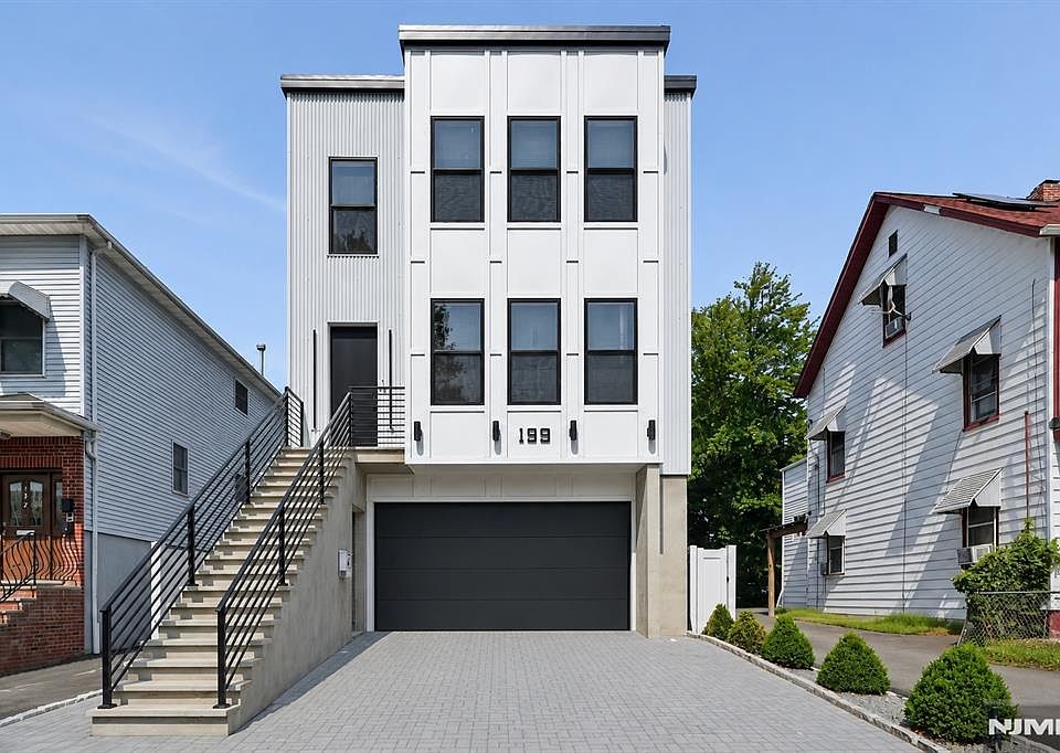 1st image of 199 Park St