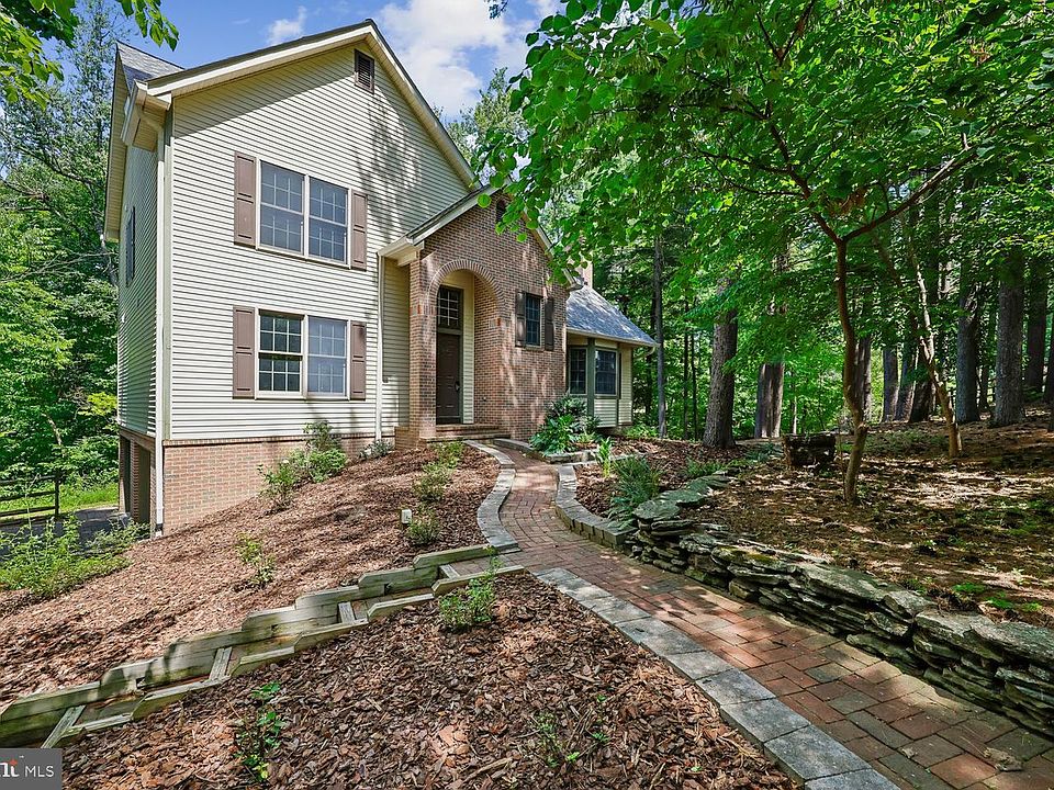 1st image of 322 Copper Oaks Dr