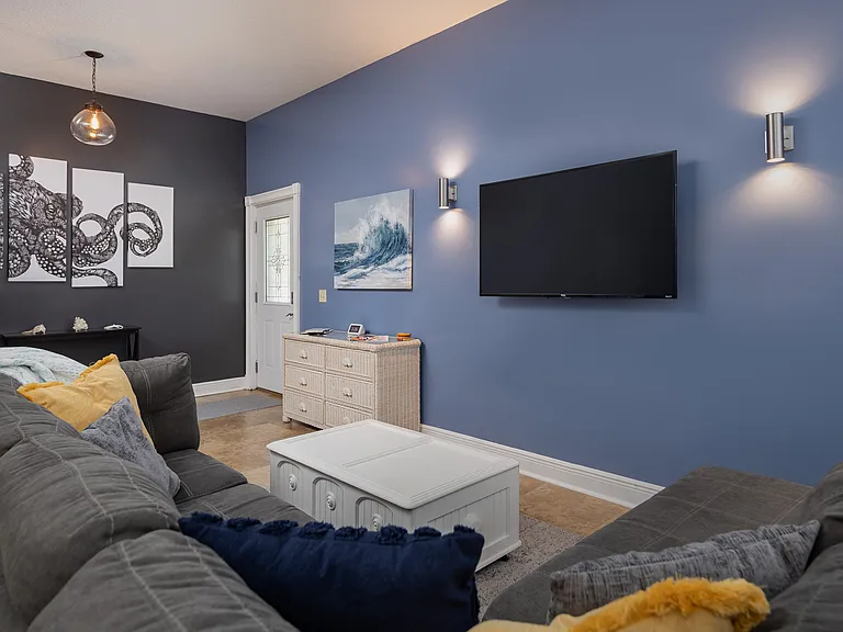 204 Bradley Dr — Photo 13