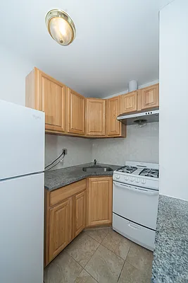 Rented by Voro NYC | media 37