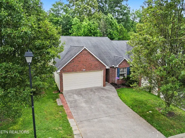 5260 Avery Woods Ln, Knoxville, TN 37921
