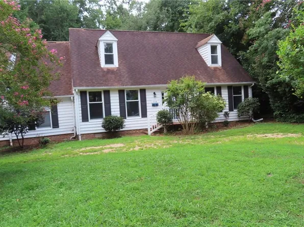 118 Sandpiper St, Newport News, VA 23602
