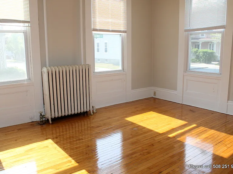 44 Chestnut St #1 — Photo 7