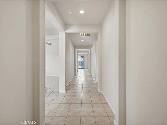 3rd image of 2889 Eureka Rd