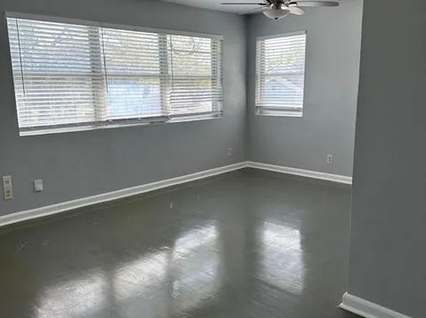 2542 Spring Park Rd, Jacksonville, FL 32207