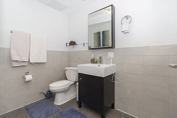 Rented by Flip Technologies Inc | media 41