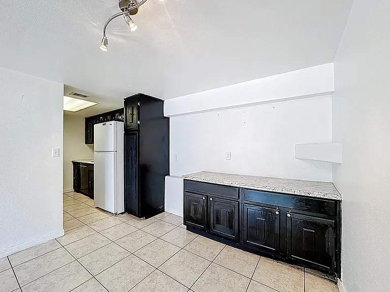 5977 Village Cir #5977 — Photo 11