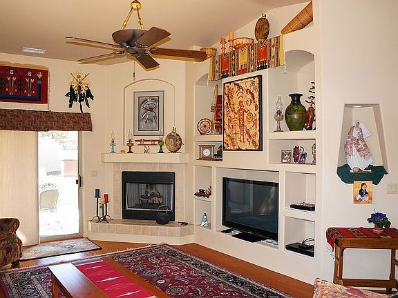 2nd image of 2321 Sequoia Dr
