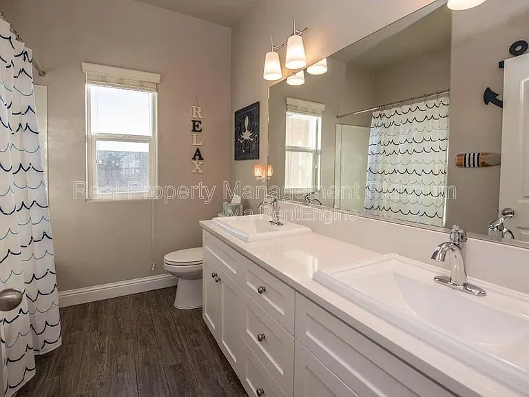 6191 E Fedora Ave — Photo 8