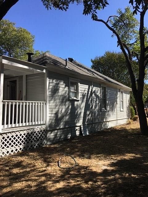 2nd image of 225 Highland Ave