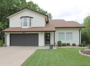 2766 Heritage Lndg, Saint Charles, MO 63303
