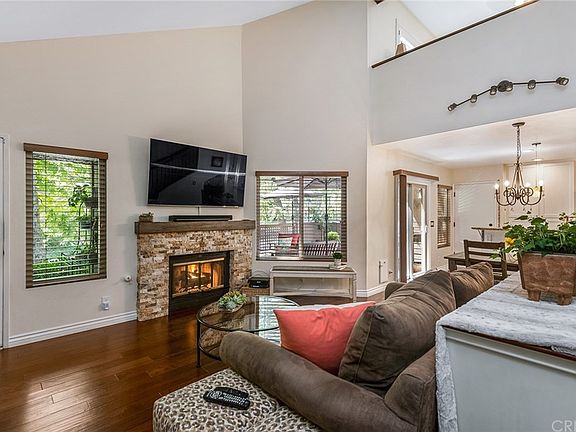5th image of 190 N Via Colinas