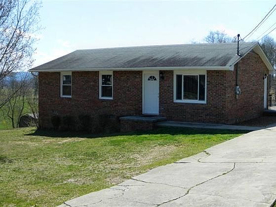 1st image of 323 Jefferson Dr