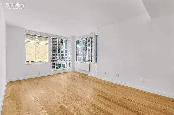 Sold by Sotheby's International Realty | media 18