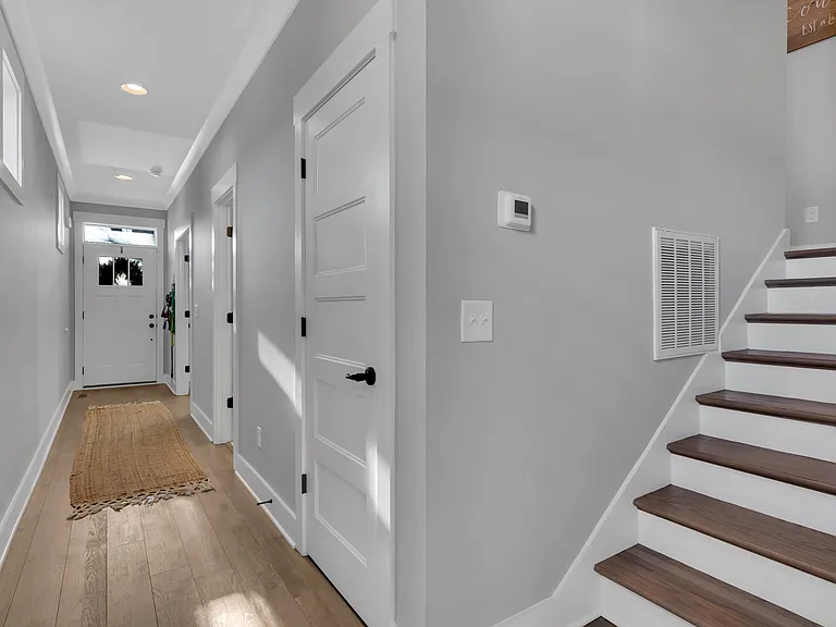 502A Croley Dr — Photo 6