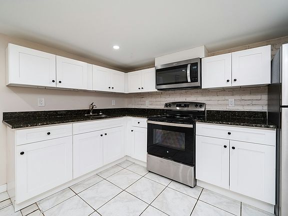 5th image of 57 S 6th St #8