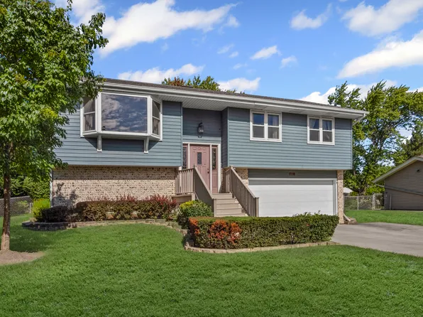 264 Winston Ln, Bloomingdale, IL 60108