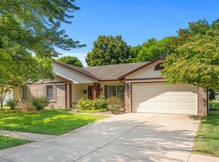 16 Santa Ynez Ct, Saint Charles, MO 63303