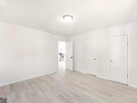 5th image of 1175 Hartley St