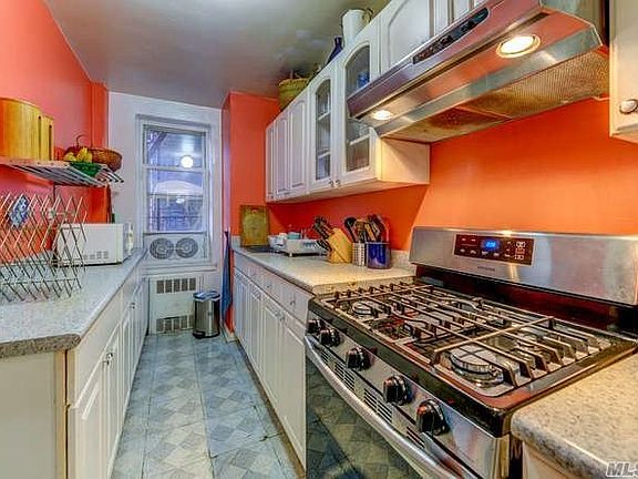 5th image of 6638 Yellowstone Blvd #2F