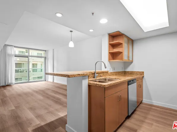 13700 Marina Pointe Dr Unit 321, Marina Del Rey, CA 90292