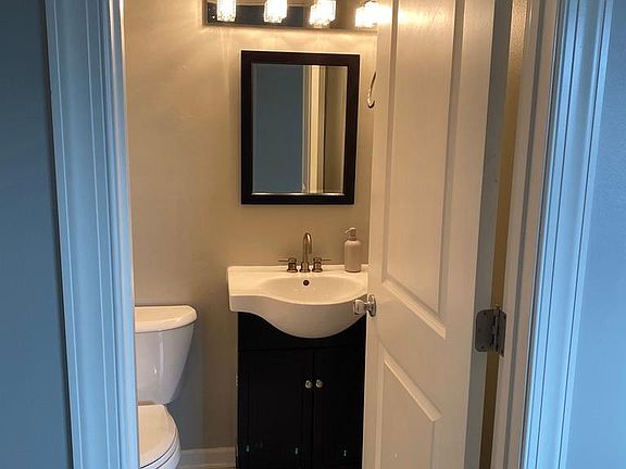 4th image of 7335 157th St