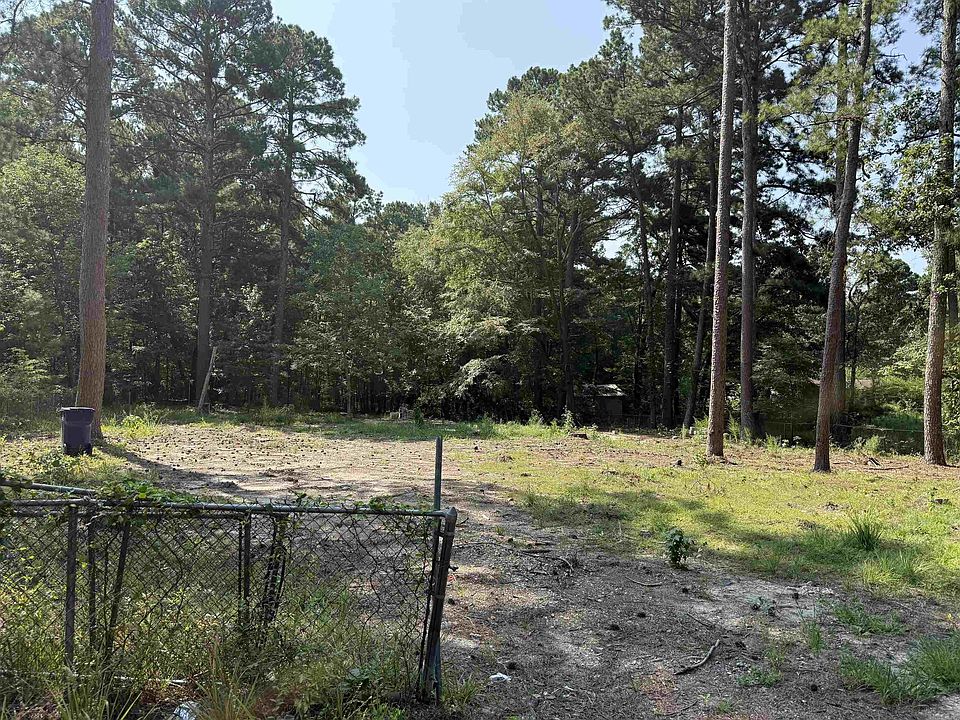 2nd image of 1213 Hinson Rd