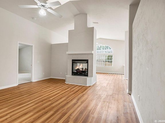 5th image of 3615 NW 61st Pl