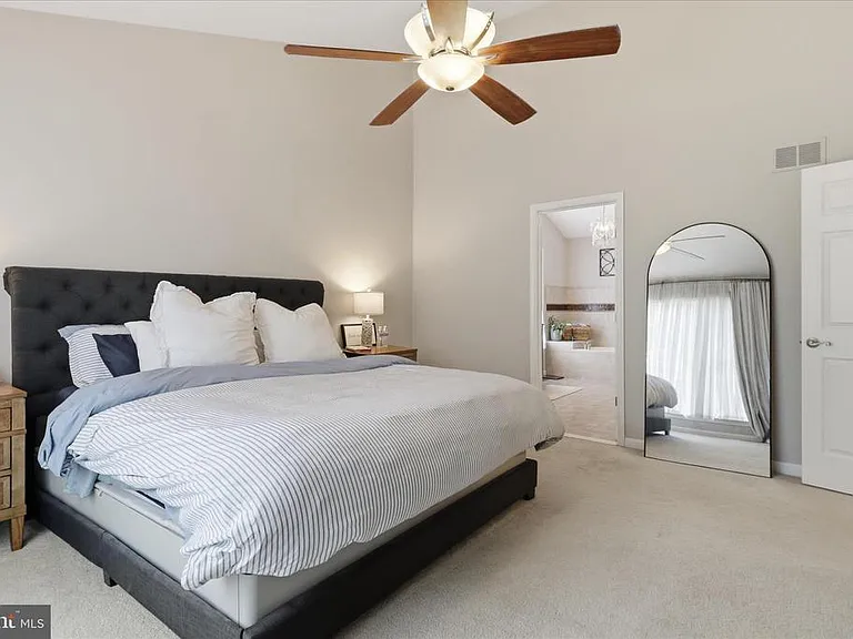 408 Huntfield Ct NE — Photo 17