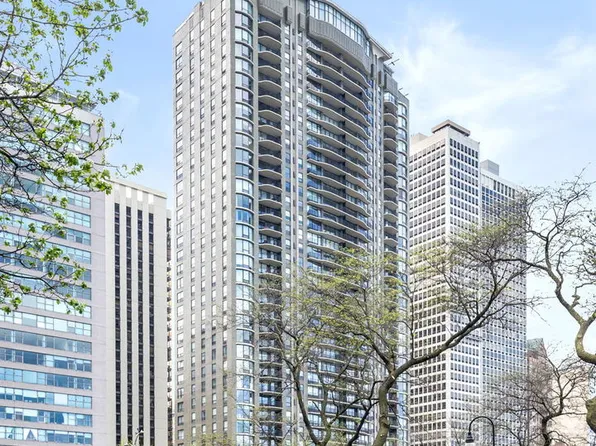 1040 N Lake Shore Dr APT 4C, Chicago, IL 60611