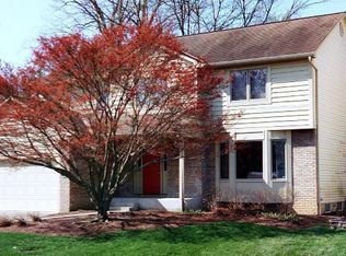 7427 Mapleleaf Blvd, Columbus, OH 43235