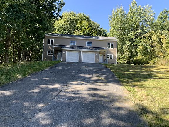 2nd image of 29 Brookeville Ter #31
