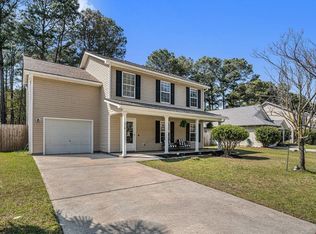 216 Bainsbury Ln, Summerville, SC 29483