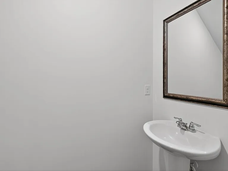 8308 Hunters Grove Rd — Photo 21