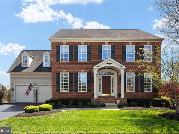 14228 Snickersville Dr, Gainesville, VA 20155