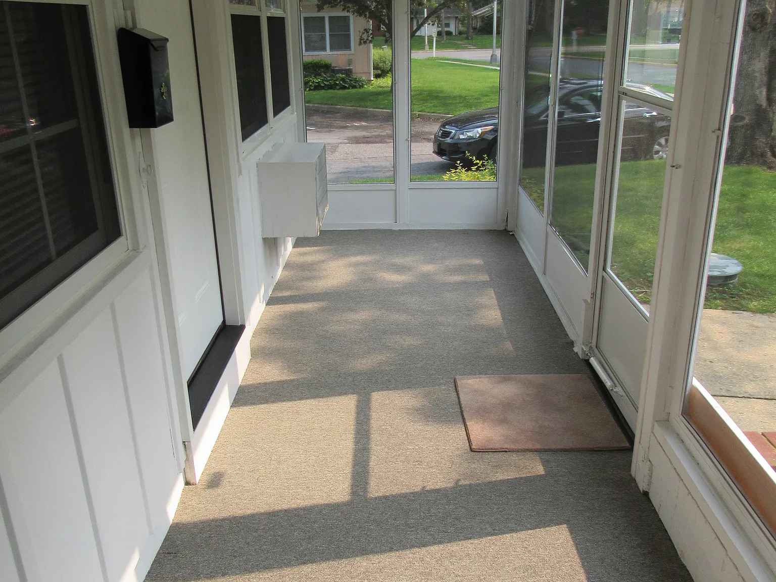 2 bed, 819 sqft, $1,700 — Photo 2