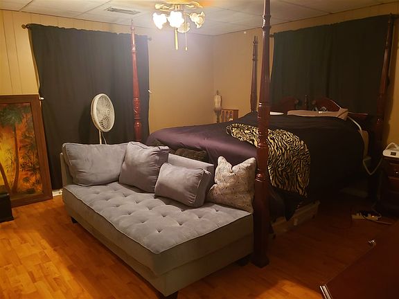 5th image of 503 Terre Haute Pl