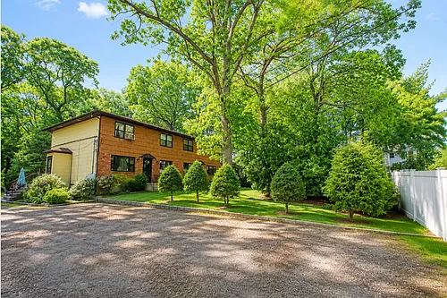 49 Shady Ln #2 Photo 1