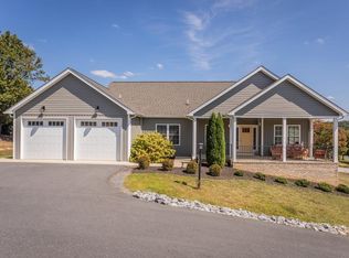 215 Heather Ln, Staunton, VA 24401