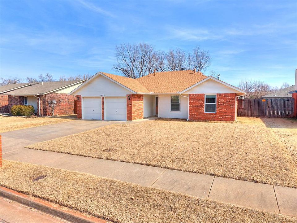 1st image of 1316 Greenfield Dr