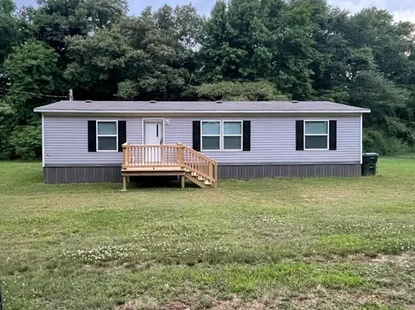 203 Bainbridge Loop, Muscle Shoals, AL 35661
