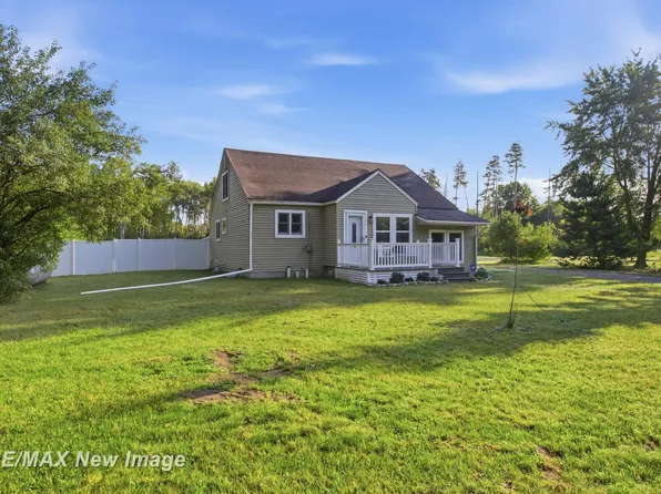 740 W Pine River Rd, Midland, MI 48640