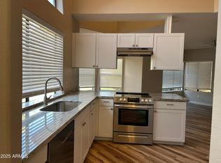 966 E Rockwell Dr, Chandler, AZ 85225