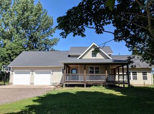 21176 Boston Crosscut Rd, Hancock, MI 49930