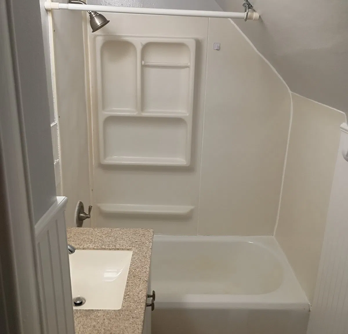 2 bed, 600 sqft, $1,075 — Photo 3