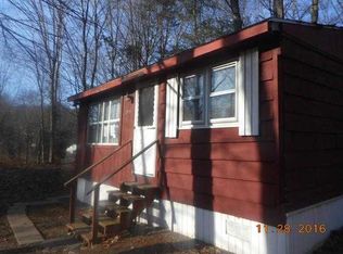 199 Silver Lake Rd, Dingmans Ferry, PA 18328