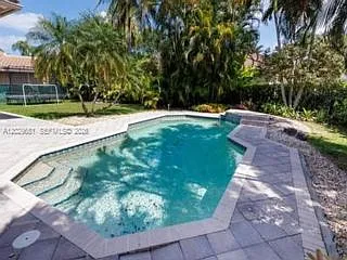 280 Landings Blvd — Photo 2