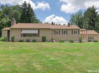 73 Shelton Rd, Oxford, CT 06478