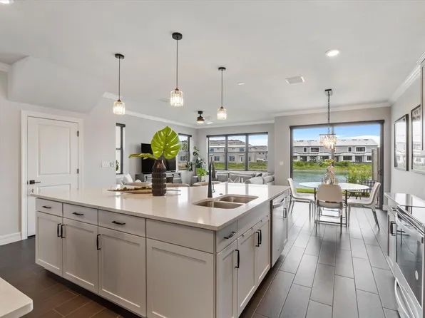 2150 Appleton Circle N, Oakland Park, FL 33309