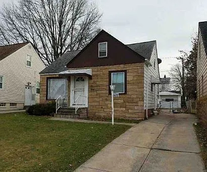 14312 Reddington Ave photo 1